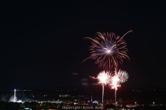 05.08.2022, 538. Cranger Kirmes 2022, Eröfffnungsfeuerwerk Crange 2022. Bild: Das Eröffnungsfeuerwerk zur 538. Cranger Kirmes, aufgenommen von der Halde Hoheward in Herten aus. - Foto: Björn Koch