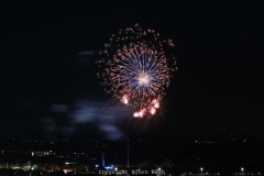 05.08.2022, 538. Cranger Kirmes 2022, Eröfffnungsfeuerwerk Crange 2022. Bild: Das Eröffnungsfeuerwerk zur 538. Cranger Kirmes, aufgenommen von der Halde Hoheward in Herten aus. - Foto: Björn Koch