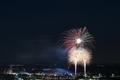 05.08.2022, 538. Cranger Kirmes 2022, Eröfffnungsfeuerwerk Crange 2022. Bild: Das Eröffnungsfeuerwerk zur 538. Cranger Kirmes, aufgenommen von der Halde Hoheward in Herten aus. - Foto: Björn Koch